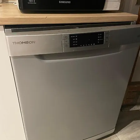 Homestay I Berry Berry Much! *